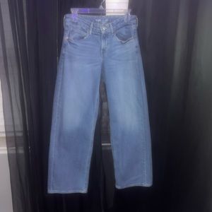 Mid-Rise Wide Leg jeans